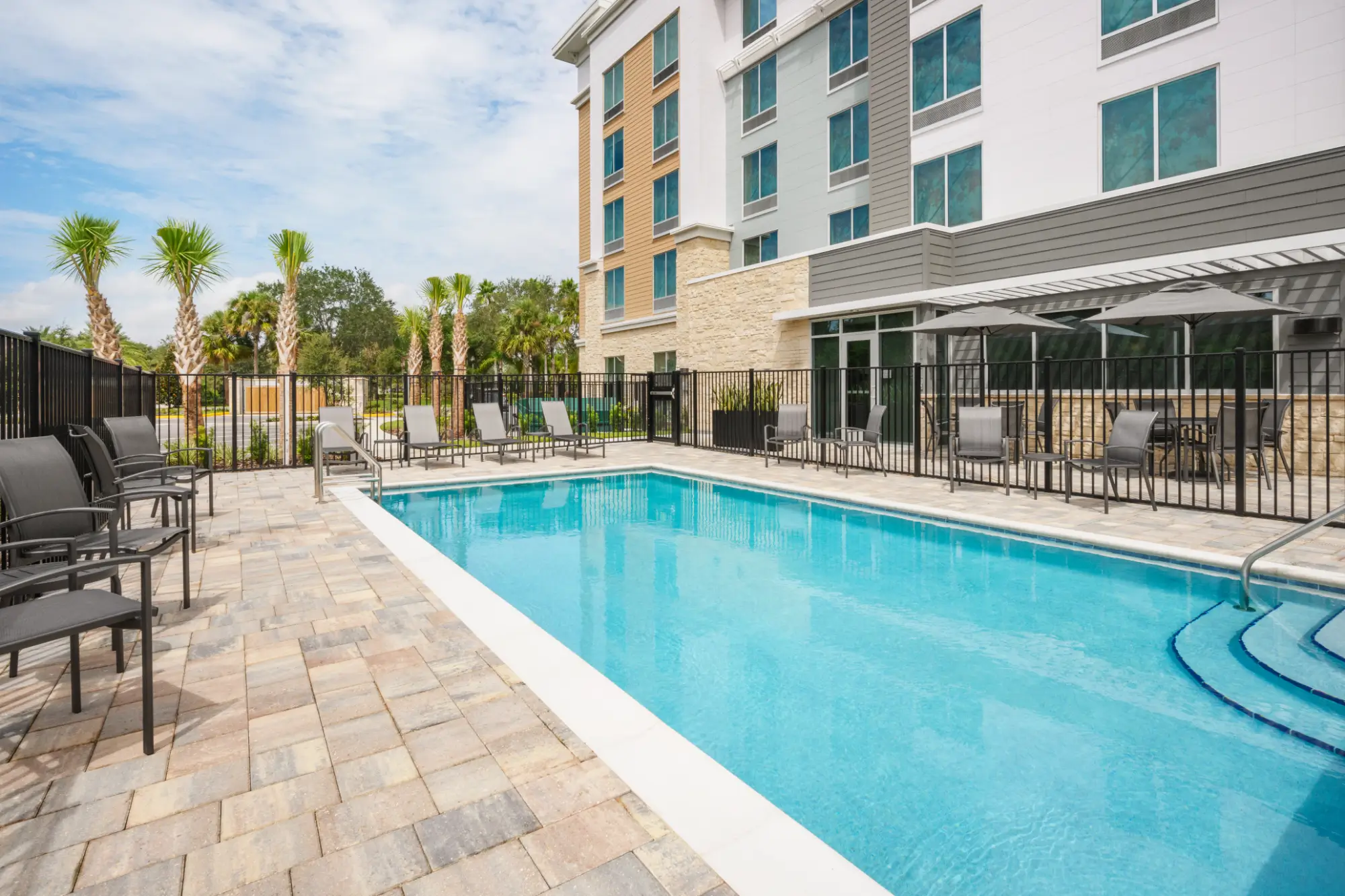 Fairfield Inn & Suites